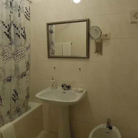 Guest house Ester 3*