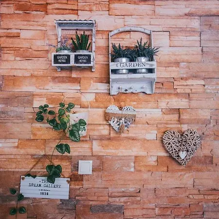 Ester Гостевой дом Шавиш