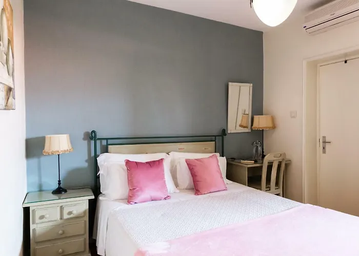 Ester 게스트하우스 샤베스